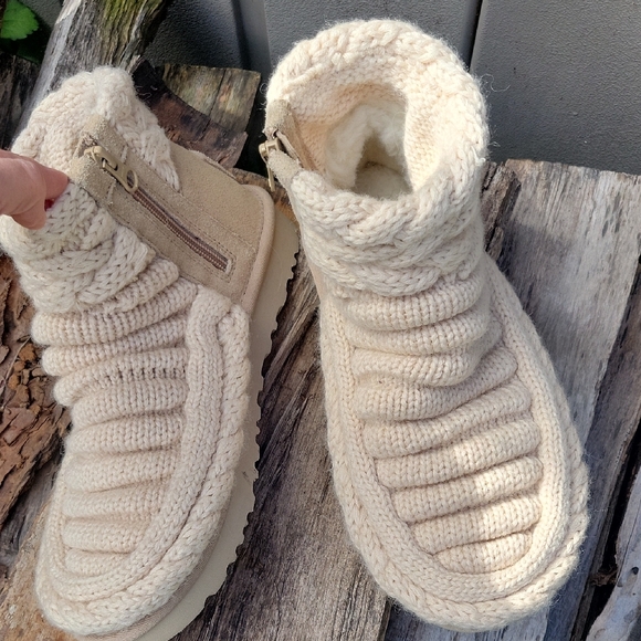 UGG chunky knit cardy Boots size 6 - Picture 2 of 6